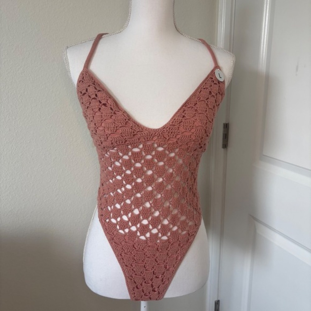 Forever 21 Crochet One Piece Swimsuit Dusty Pink Boho Lace Up Back Large NEW